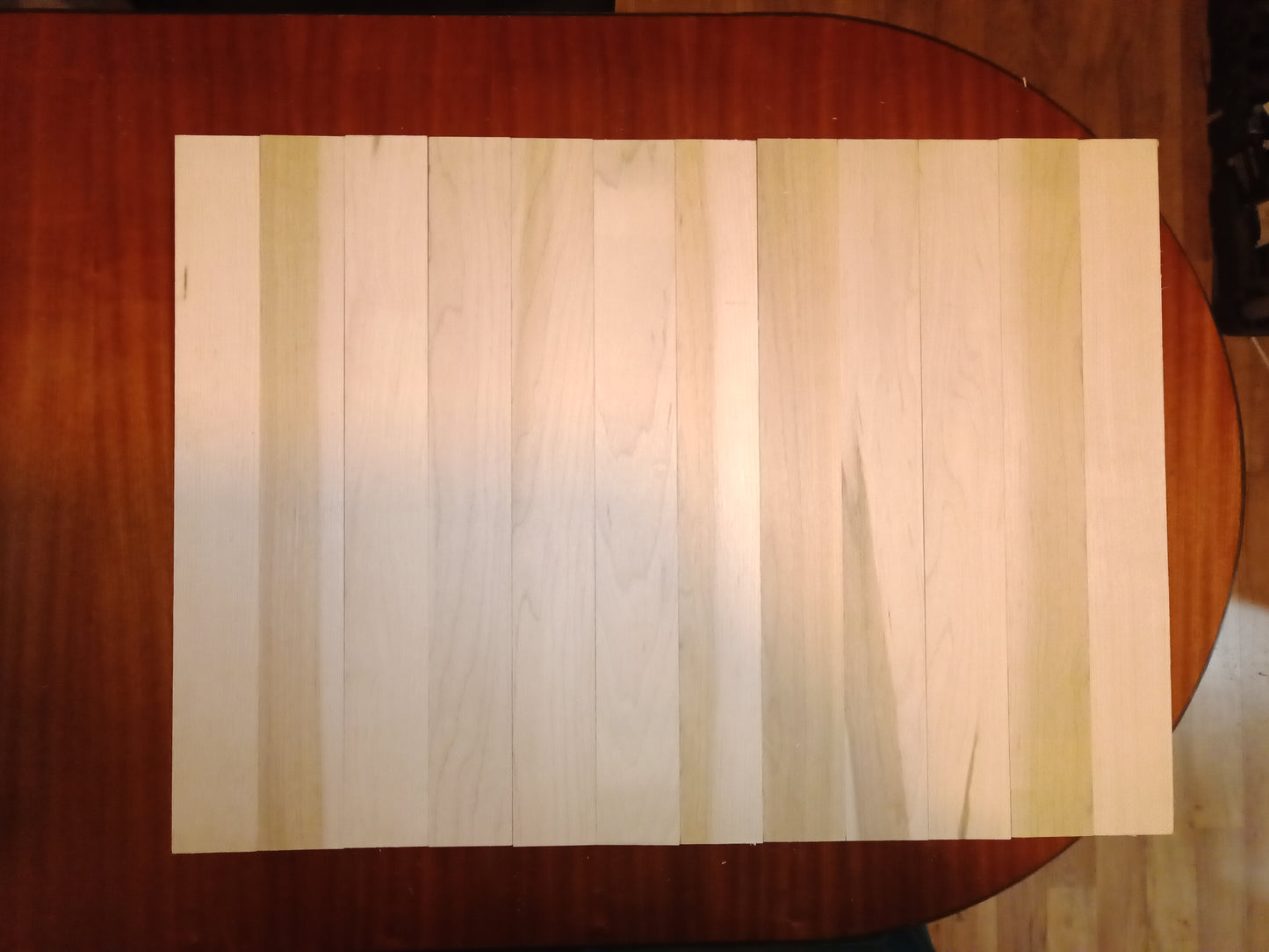 #1032 Hard Maple .857" x 2.50" x 21.50" (12 pack)