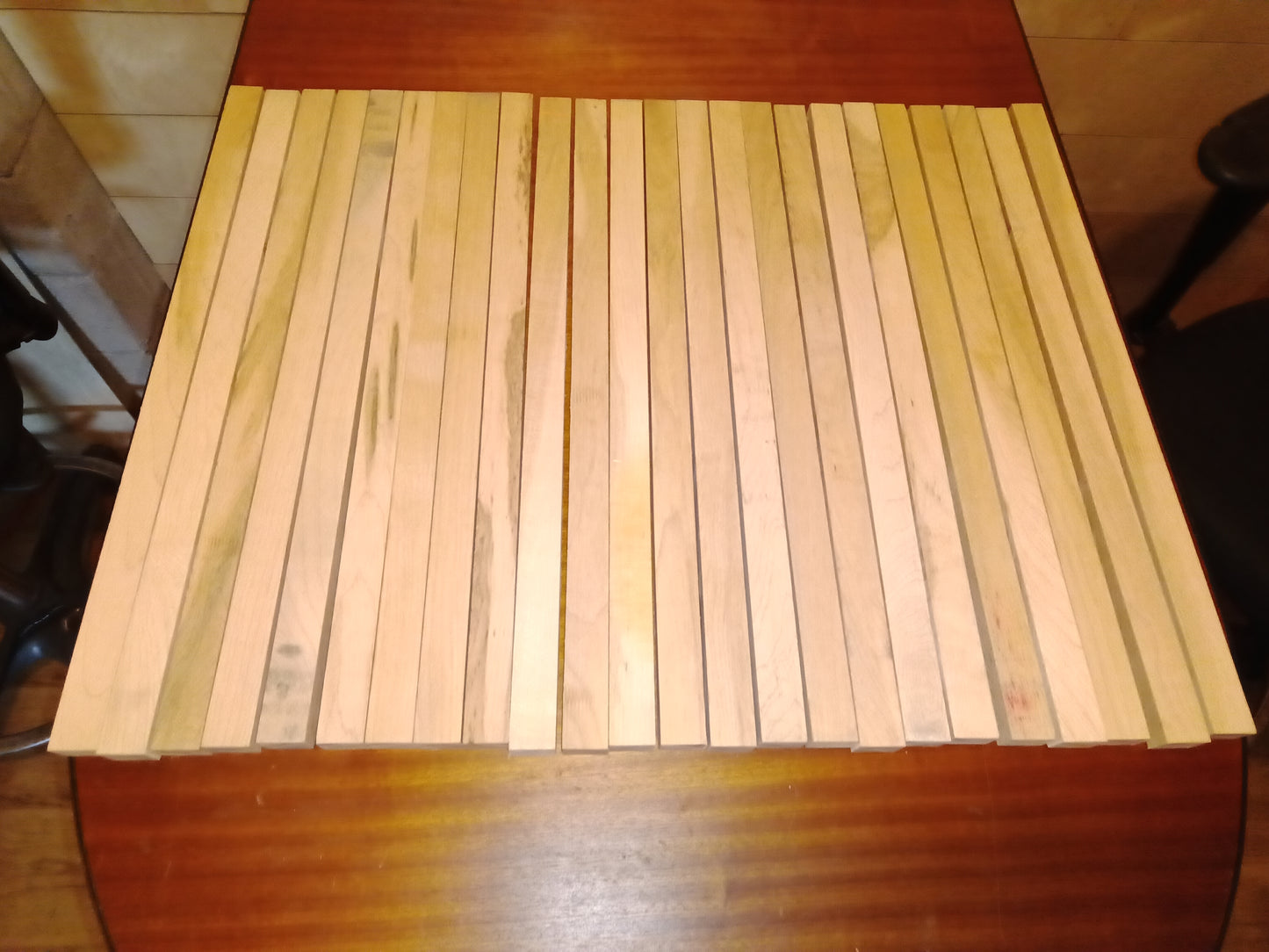 #1043 Hard maple 0.8125" x 1.0625"x 21.50" (24 pack)
