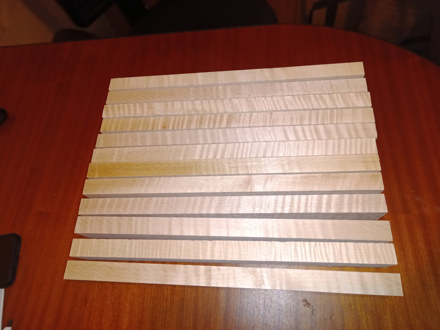 #1029 Curly Maple 7/8" x 1 5/8" x 15 5/8" (12 pack)