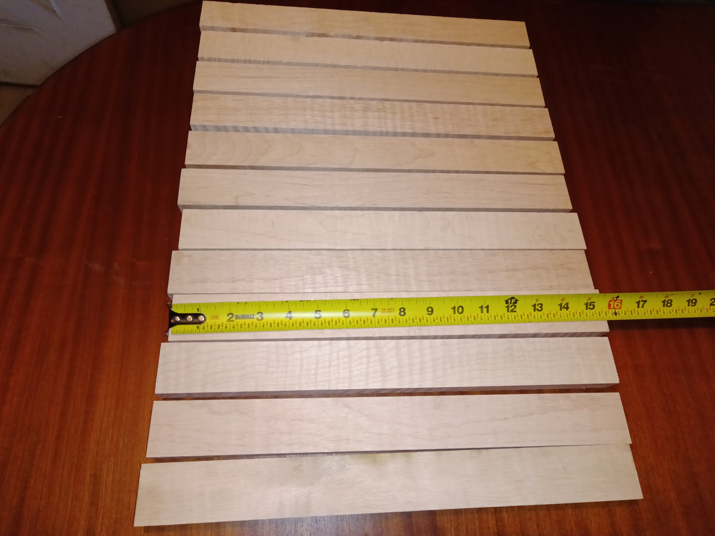#1029 Curly Maple 7/8" x 1 5/8" x 15 5/8" (12 pack)