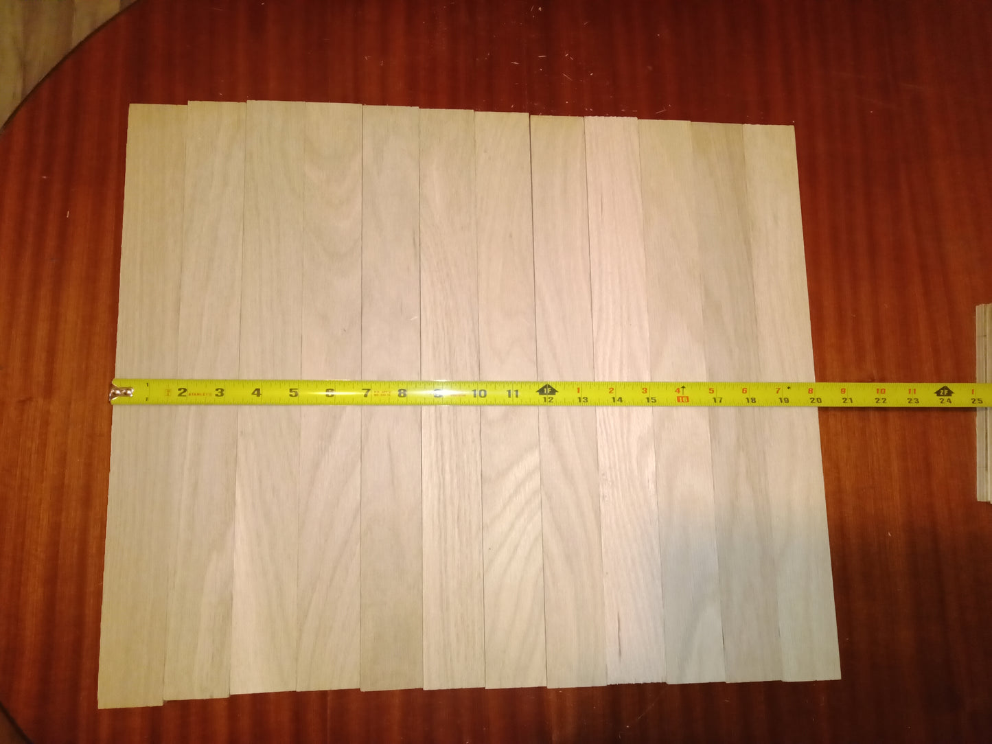 #1033 white oak 12 pack pre cuts .9" x 1.65" x 16.50"