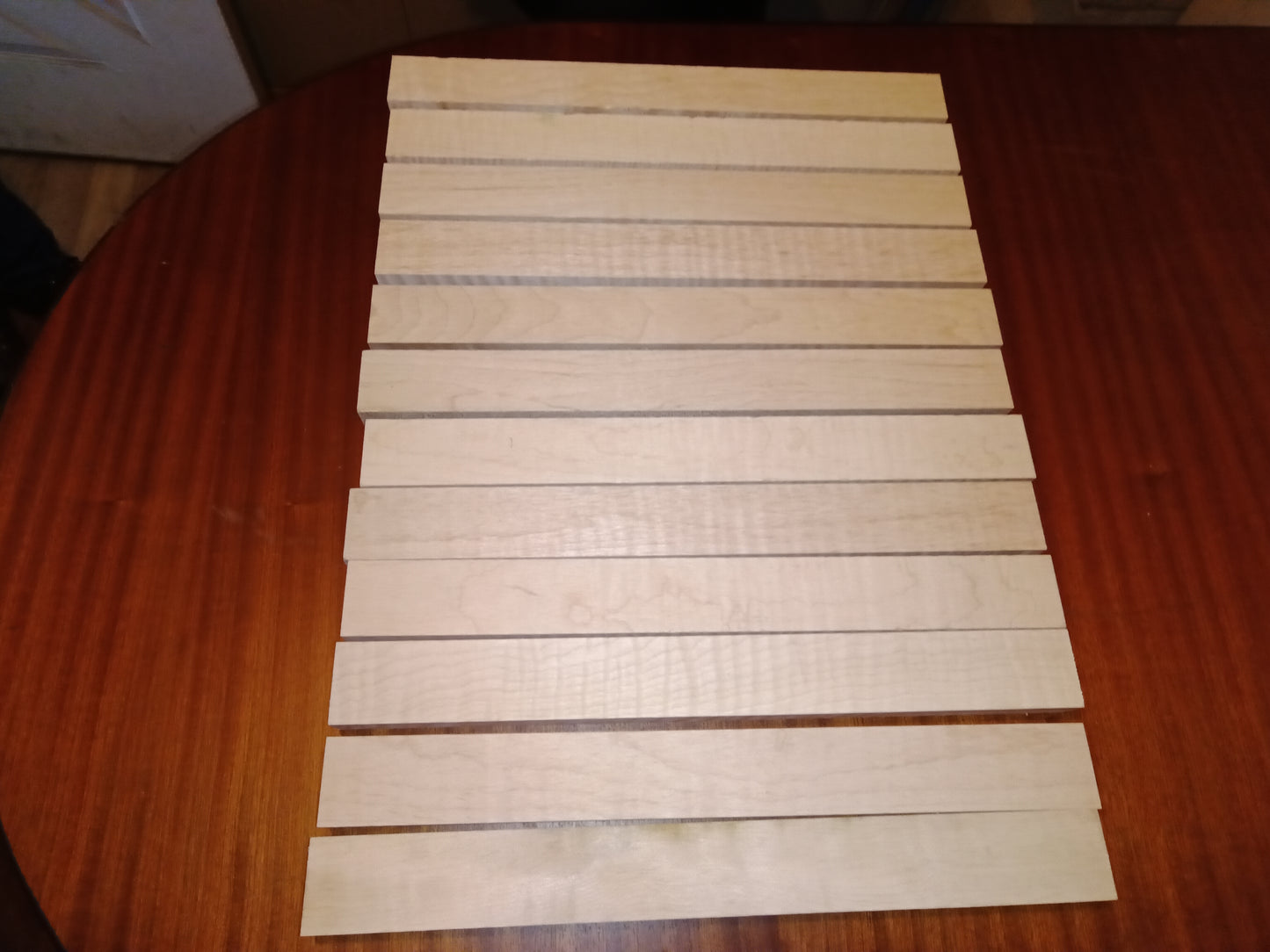 #1029 Curly Maple 7/8" x 1 5/8" x 15 5/8" (12 pack)
