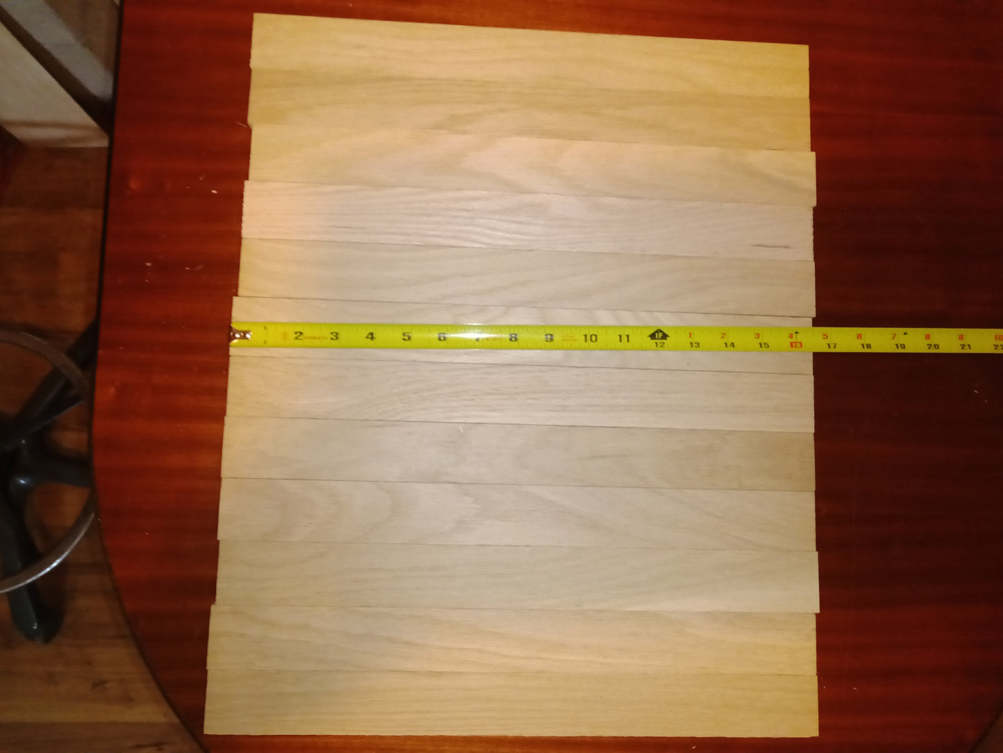 #1033 white oak 12 pack pre cuts .9" x 1.65" x 16.50"